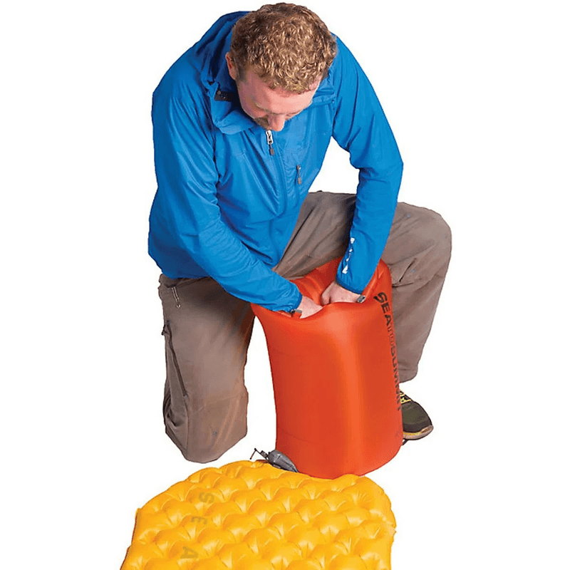 Sea-to-Summit-Air-Stream-Pump-Dry-Sack.jpg