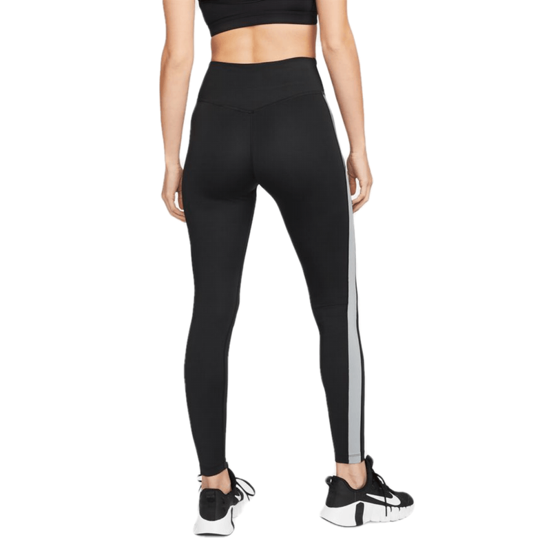 NWEB---NIKE-C-W-NK-ONE-DF-CLRBLK-MR-TGT.jpg
