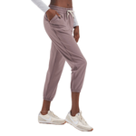 Vuori-Weekend-Jogger---Women-s.jpg