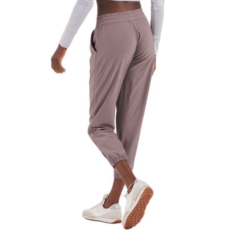 Vuori-Weekend-Jogger---Women-s.jpg