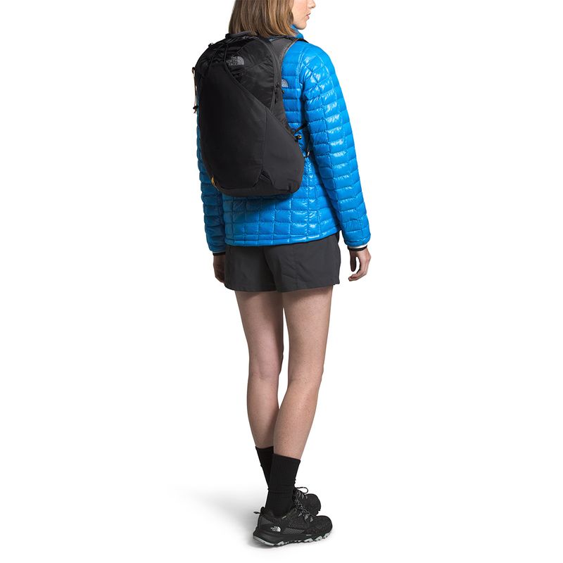 The-North-Face-Chimera-18-L-Backpack.jpg