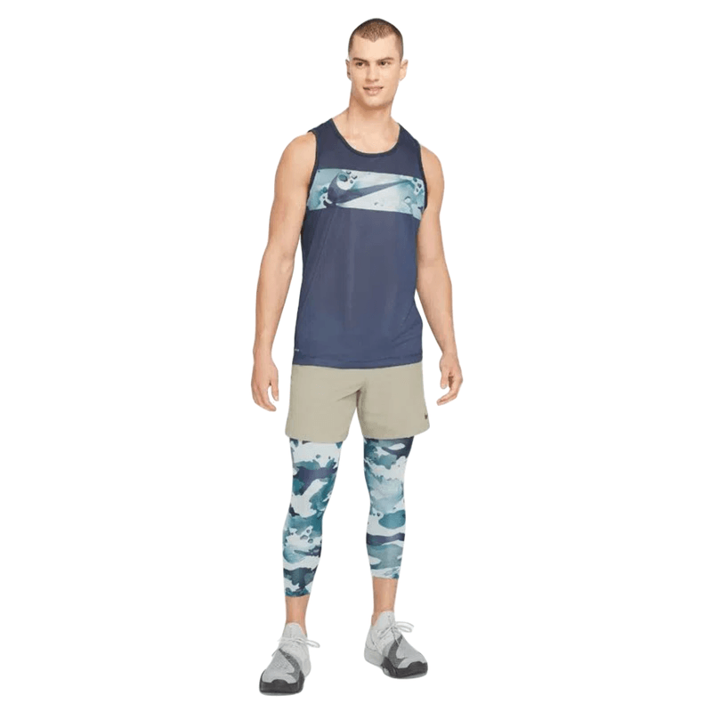 LEGGING MASCULINA 3/4 TIGHT AOP CAMO NIKE CZ1229-084 - LEGGING NIKE 3/4  TIGHT AOP CAMO CZ1229-084 MASCULINA - NIKE