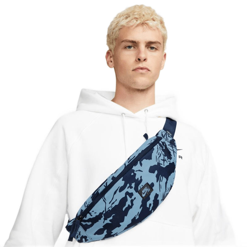 Nike-SB-Heritage-Skate-Fanny-Pack.jpg