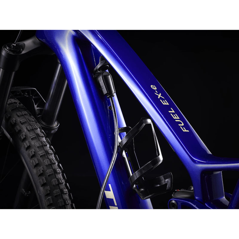 TREK-BIKE-23-FUEL-EXE-9.5-DEORE.jpg