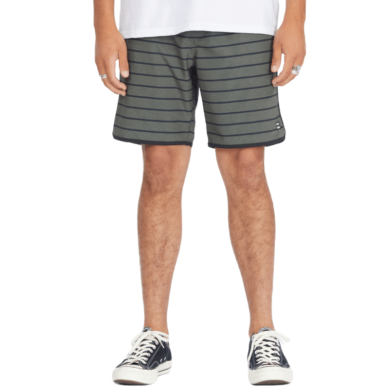 Billabong-Crossfire-Elastic--73-Submersible-Short---Men-s.jpg