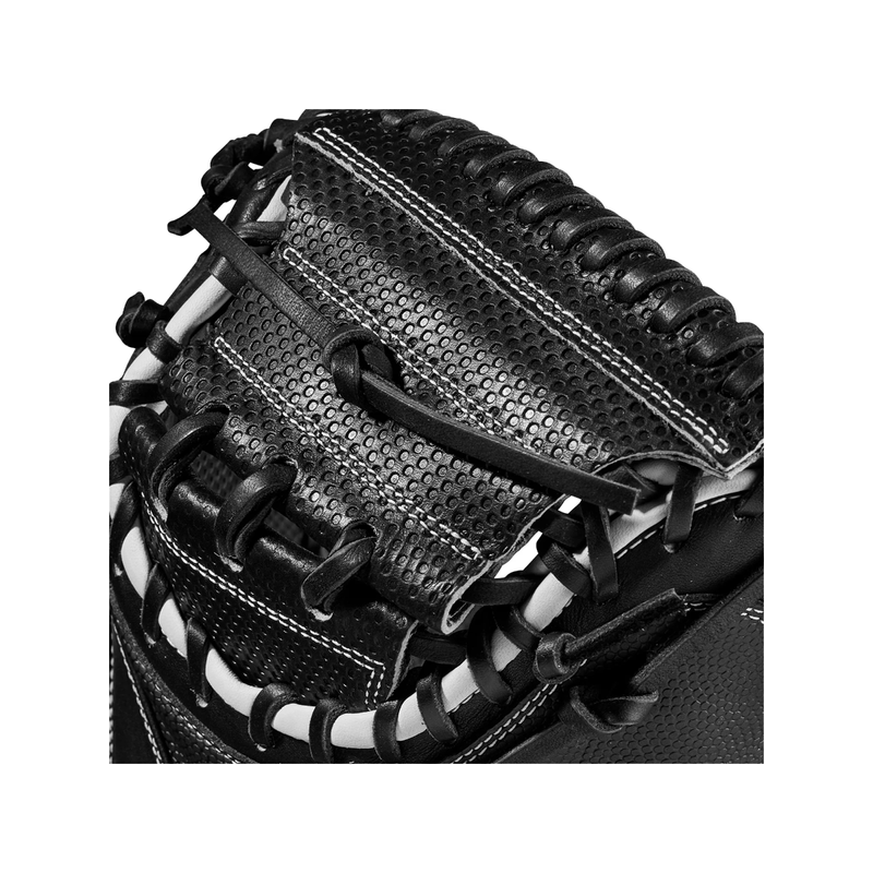 Wilson-A2000-M1D-SS-SC-Baseball-Catcher’s-Mitt---Black---Black-Superskin--White.jpg