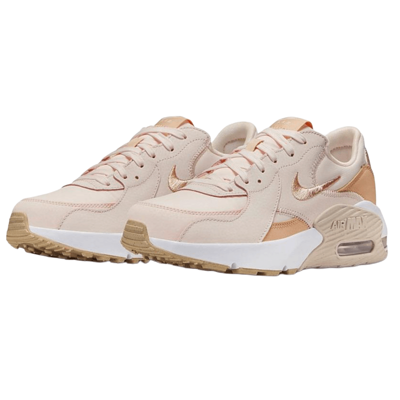 Tênis Nike Air Max Excee  Nike air max, Roupas para usar com tênis, Nike  air max feminino