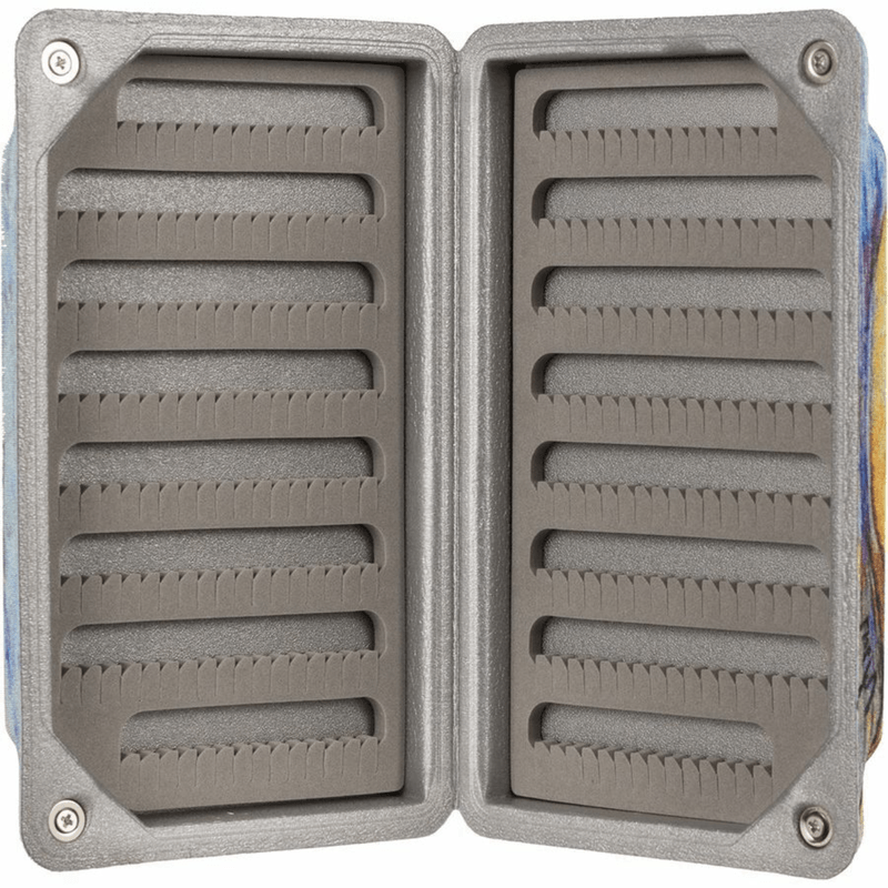 Montana-Fly-Company-Flyweight-Fly-Box---207LMADDOXGOPRO.jpg