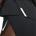 NIKE-C-W-NK-DFADV-AROSWFT-SINGLET---Black---White.jpg