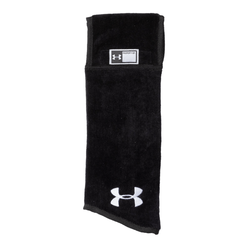 Under-Armour-Skill-Football-Towel---Black.jpg