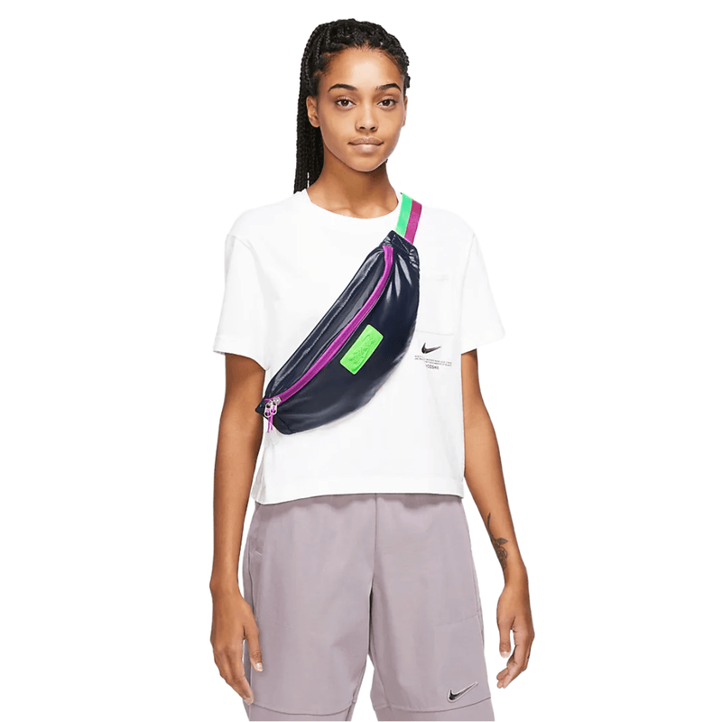 Nike Sportswear Heritage Hip Pack.