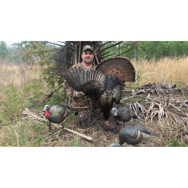 Lynch-Mob-Calls-Relaxed-Feeding-Hen-Turkey-Decoy.jpg