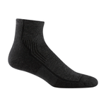 Darn-Tough-Hiker-Quarter-Midweight-Hiking-Sock---Men-s---ONYXBLACK.jpg