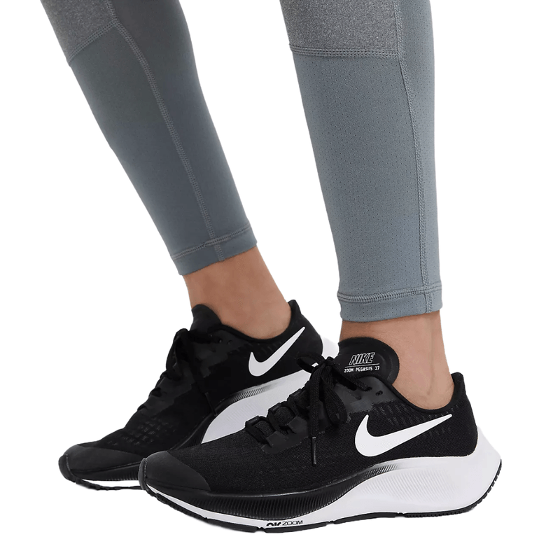 Women's Black Nike Pro Capri