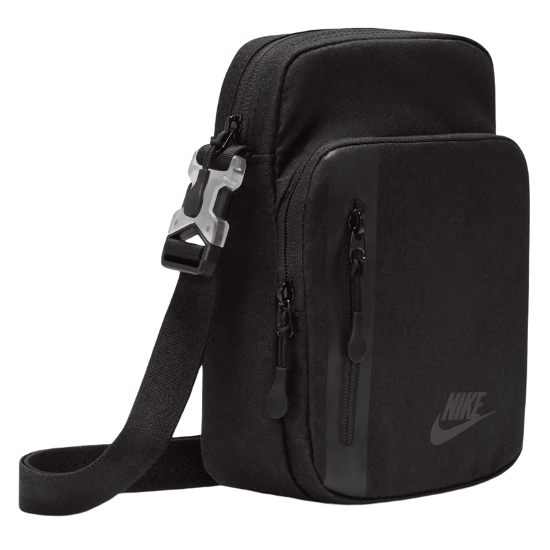 Nike small best sale items bag