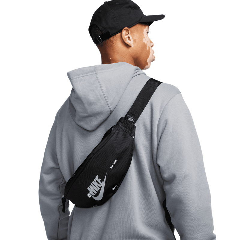 Nike hip pack online heritage