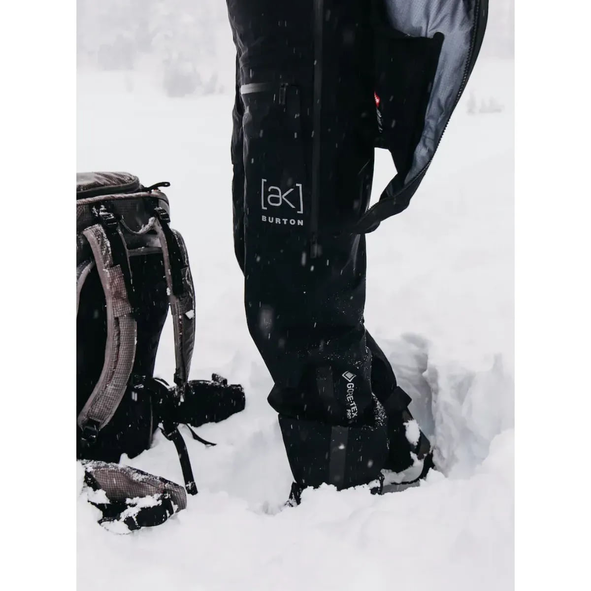 Burton Ak Tusk Gore-Tex Pro 3L Hi-Top Bib Pants - Women's S True Black