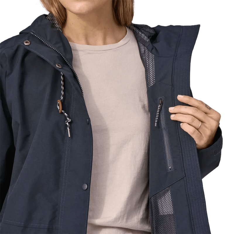 NWEB---PATAGN-W-S-OUTDOOR-EVERYDAY-RAIN-JKT-Pitch-Blue-XS.jpg