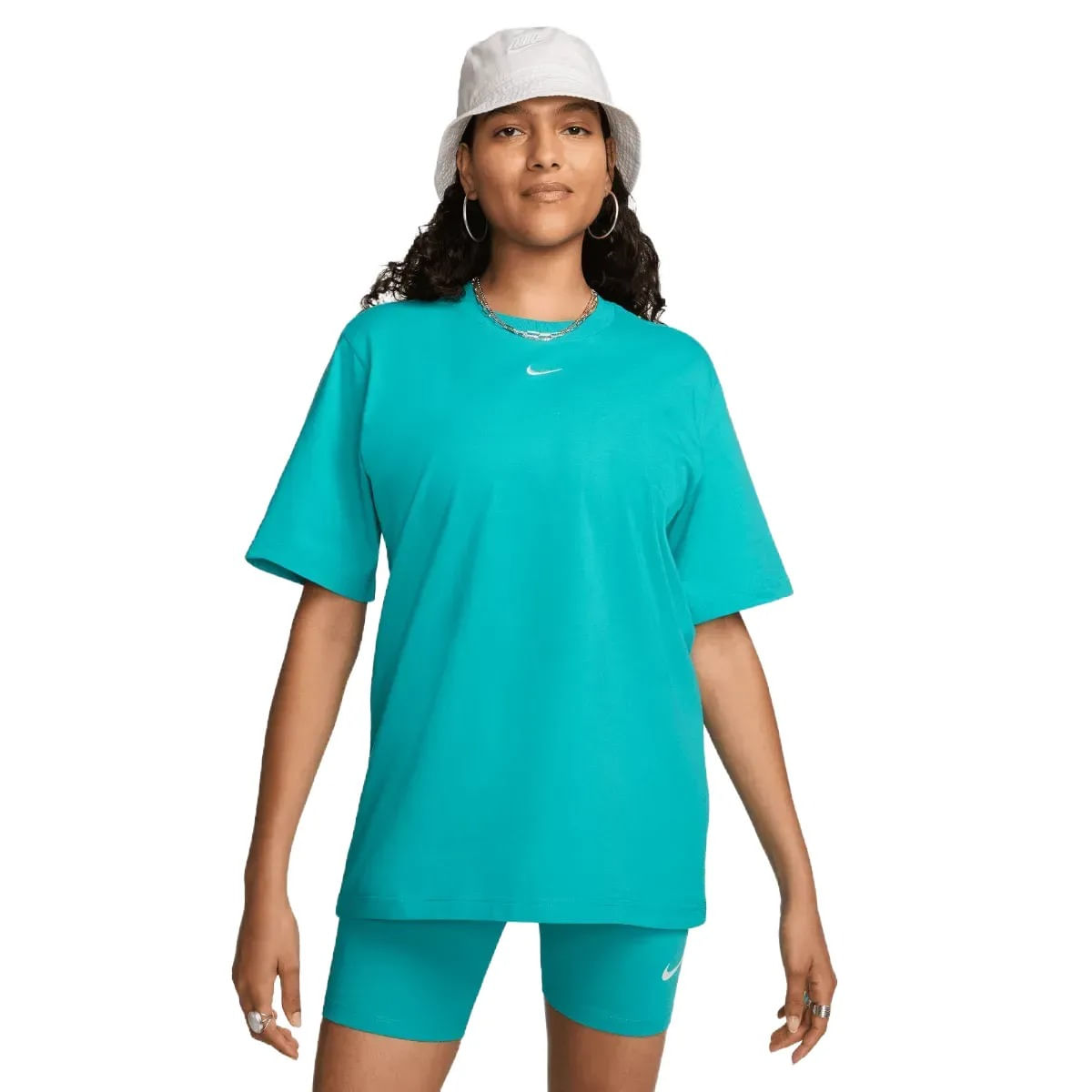/nike-sportswear-essential-tshirt-womens-10494339/p?skuId=1774694