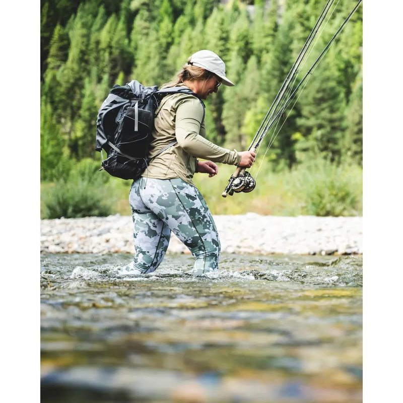 Simms-Flyweight-Fishing-Backpack-Smoke-One-Size.jpg