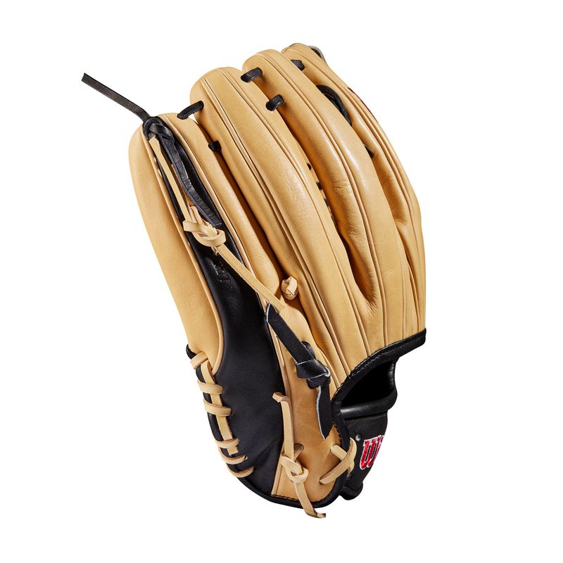 Wilson A2000 D33 Pitcher Baseball Glove