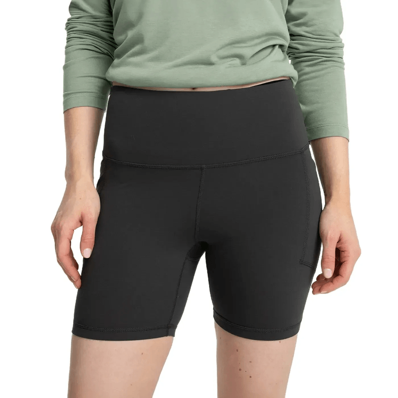 NWEB---FREEFL-W-ALL-DAY-6-POCKET-SHORT-Black-Sand-XS.jpg