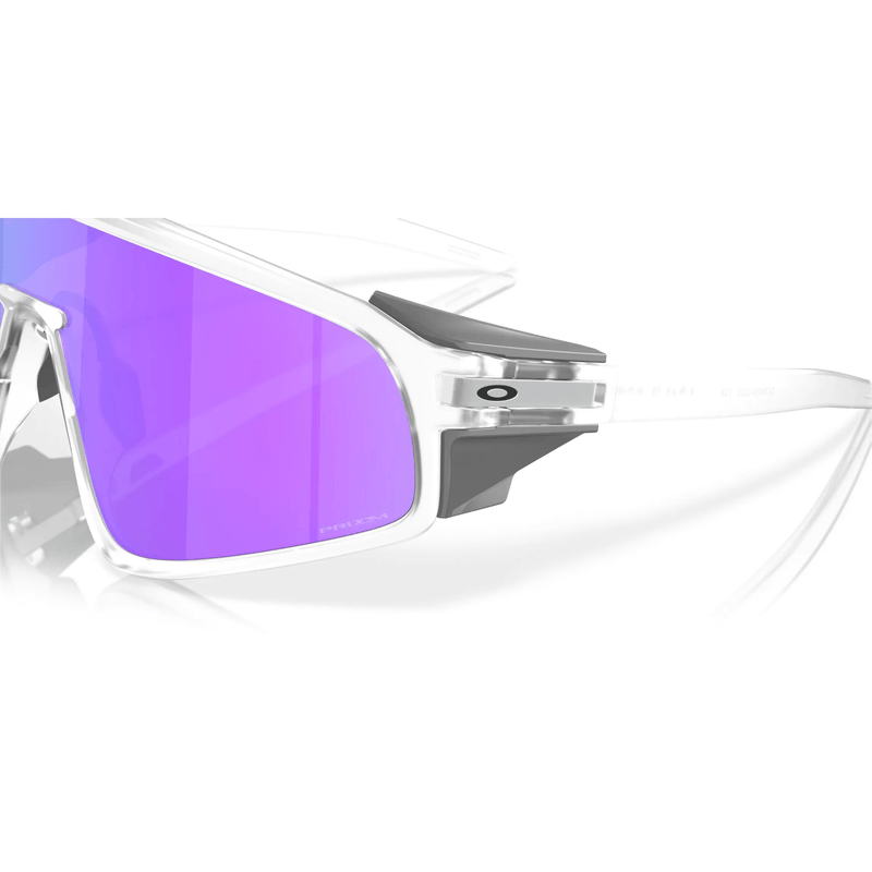 NWEB---OAKLEY-SUNGLASS-LATCH-PANEL-Matte-Clear---Prizm-Violet-Non-Polarized.jpg