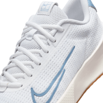 NWEB---NIKE-W-SHOE-NIKECOURT-VAPOR-LITE-2-White---Light-Blue---Sail---Gum-Light-Brown-7-Regular.jpg