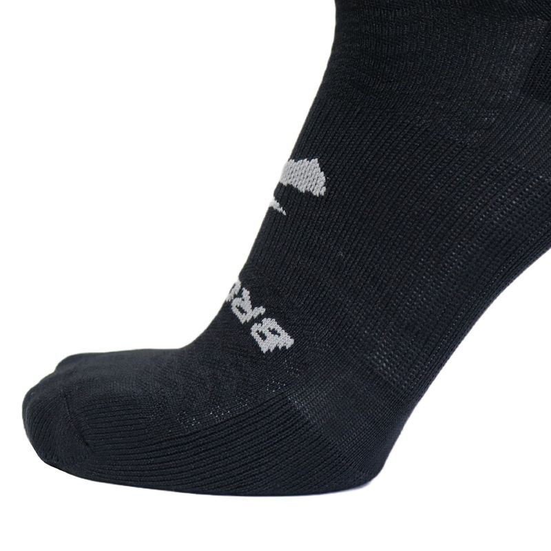 Brooks-Run-in-No-Show-Sock--3-Pack--Black-S.jpg