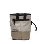 Black-Diamond-Mojo-Zip-Chalk-Bag-Moonstone-M-L.jpg