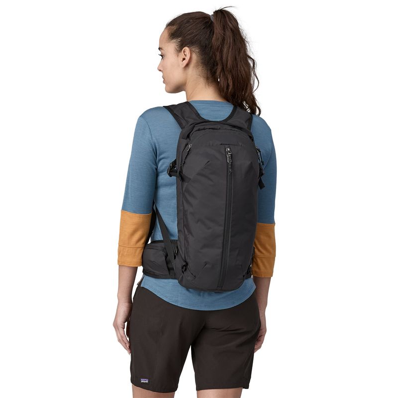 Patagonia-Dirt-Roamer-20l-Mountain-Biking-Pack-Black-S.jpg