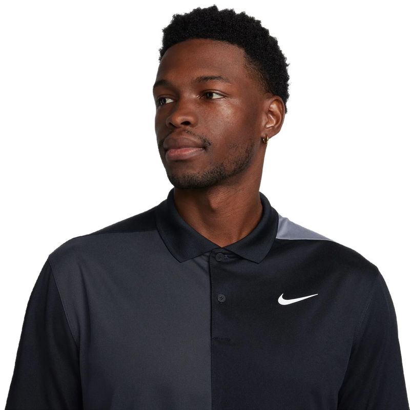 NWEB---NIKE-C-M-NK-DF-VICTORY--POLO-BLCKD-Black---Smoke-Grey---Dark-Smoke-Grey---White-S.jpg