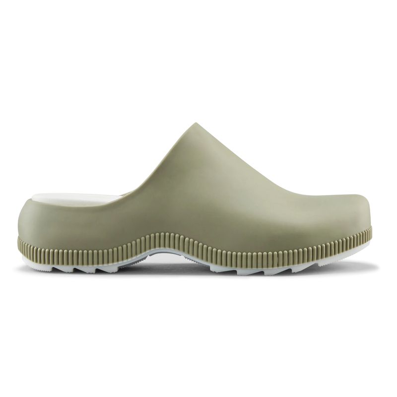 Cougar-Shoes-Sven-Luxmotion-Molded-TPE-Water-Friendly-Clog---Women-s---Fern.jpg