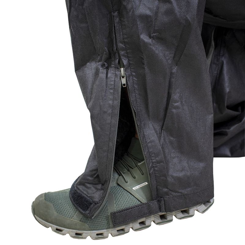 Frogg-Toggs-Classic-Pro-Advantage-Waterproof-Bib---Men-s-Black-L.jpg