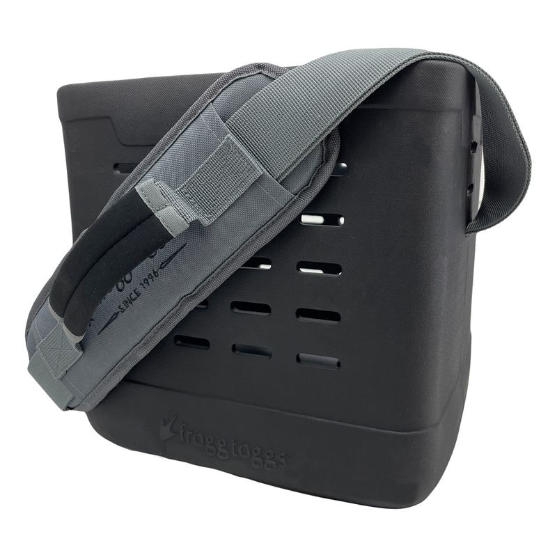 FROGG-TACKLE-VAULT-Black-One-Size.jpg