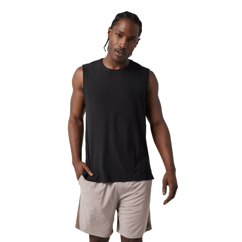 Vuori-Strato-Muscle-Tee-Black-XXL.jpg