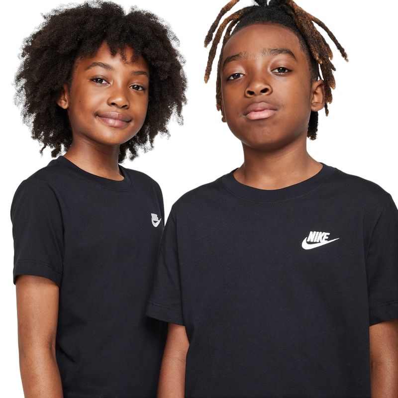 NWEB---NIKE-C-B-NSW-TEE-EMB-FUTURA-LBR-Black-XS.jpg