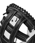 Wilson-A1000-Catcher-s-Mitt-White---Black---Red-33--Right-Hand-Throw.jpg