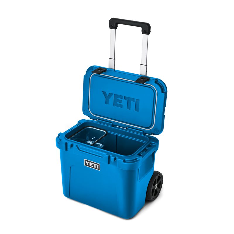 YETI-Roadie-32-Wheeled-Cooler-Big-Wave-Blue---Navy-32-qt.jpg