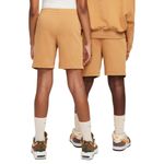 NWEB---NIKE-C-B-NSW-CLUB-FT-SHORT-LBR-Flax---White-XS.jpg