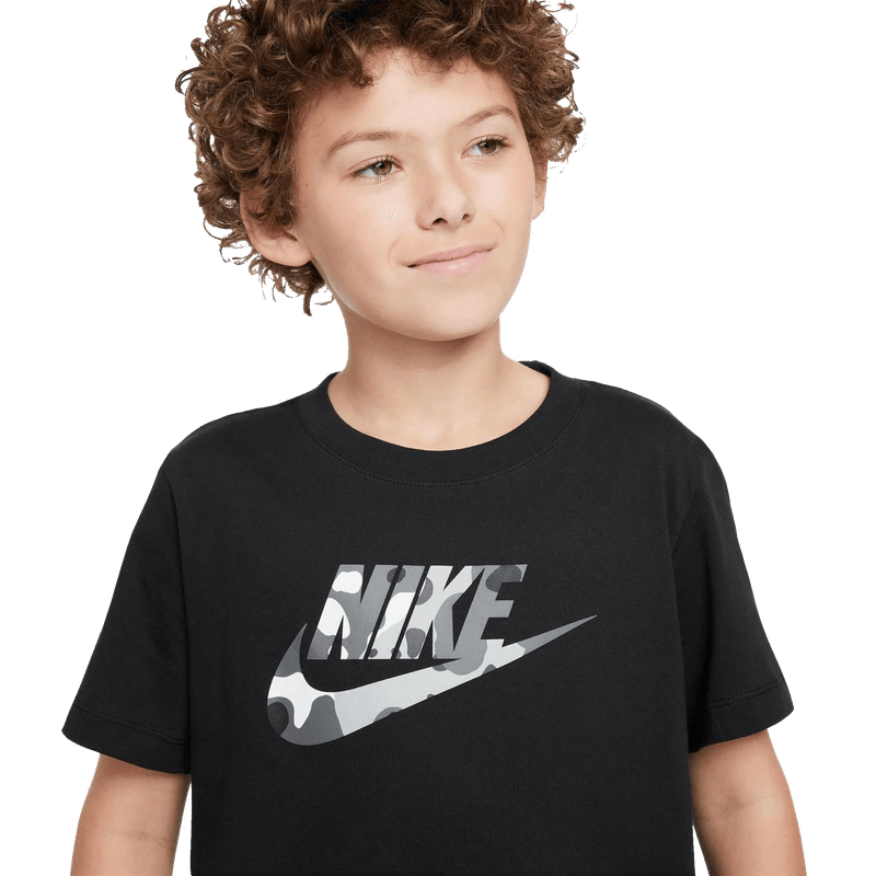 Nike-Sportswear-T-Shirt---Youth-Black-XS.jpg