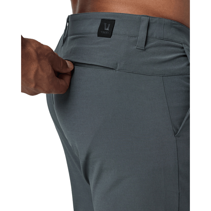 Vuori-Aim-Pant-Smoked-Beryl-38.jpg