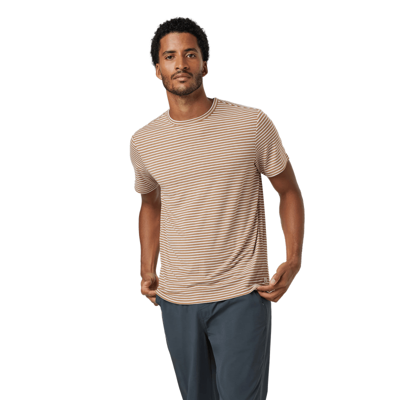 Vuori-Current-Stripe-Tee-Bronze-XXL.jpg