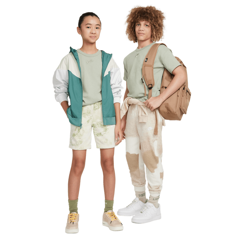 Nike-Sportswear-T-Shirt---Youth-Jade-Horizon-XS.jpg