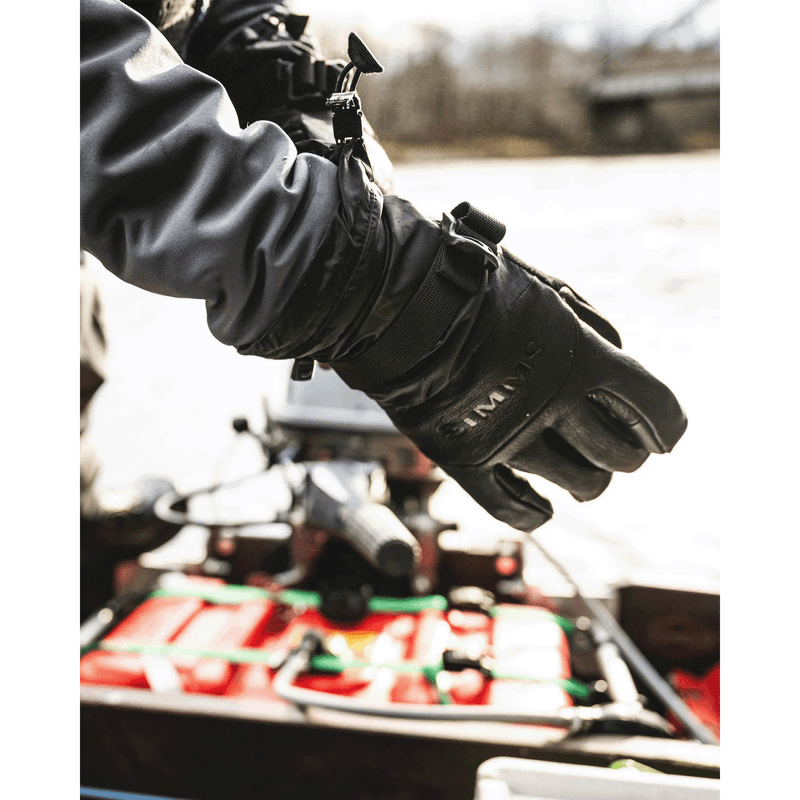 Simms-Guide-Insulated-Glove-Black