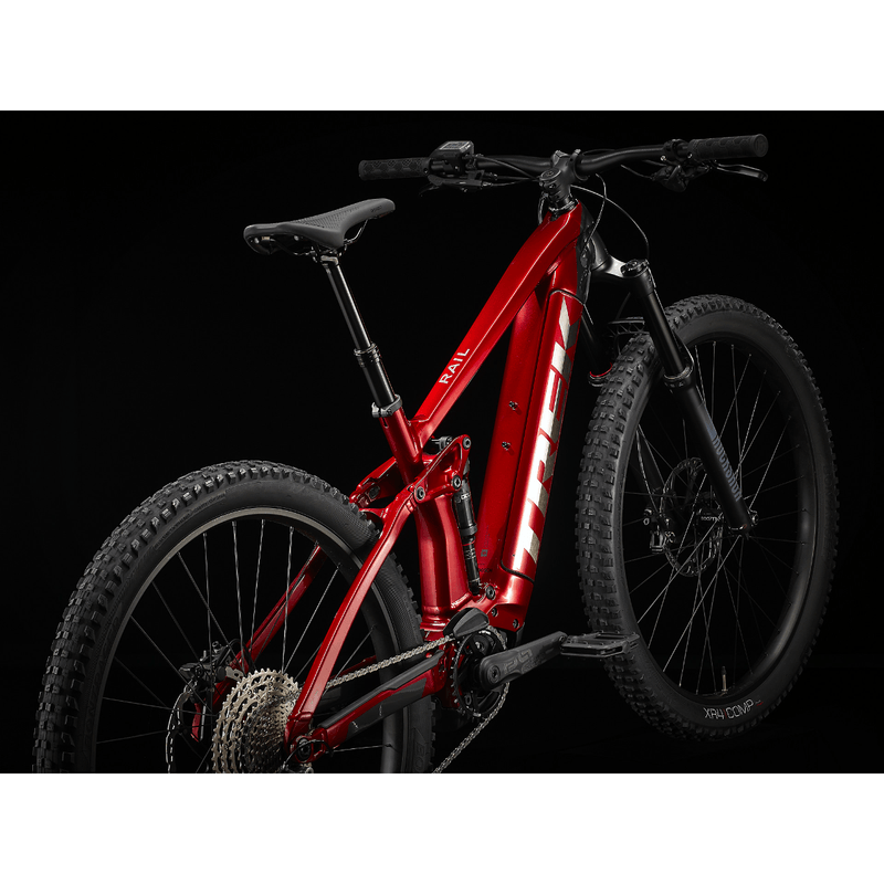 Trek-Rail-5-E-Bike---2022-Crimson---Lithium-Grey-S-29.jpg