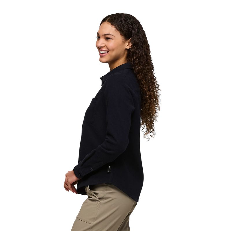 Cotopaxi-Mero-Organic-Flannel-Shirt---Women-s-Carbon