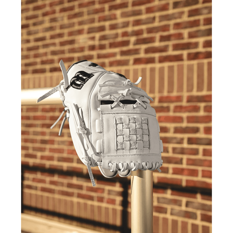 Wilson-A1000-P12-Pitcher’s-Fastpitch-Softball-Glove-Steeled-Grey---White---Black