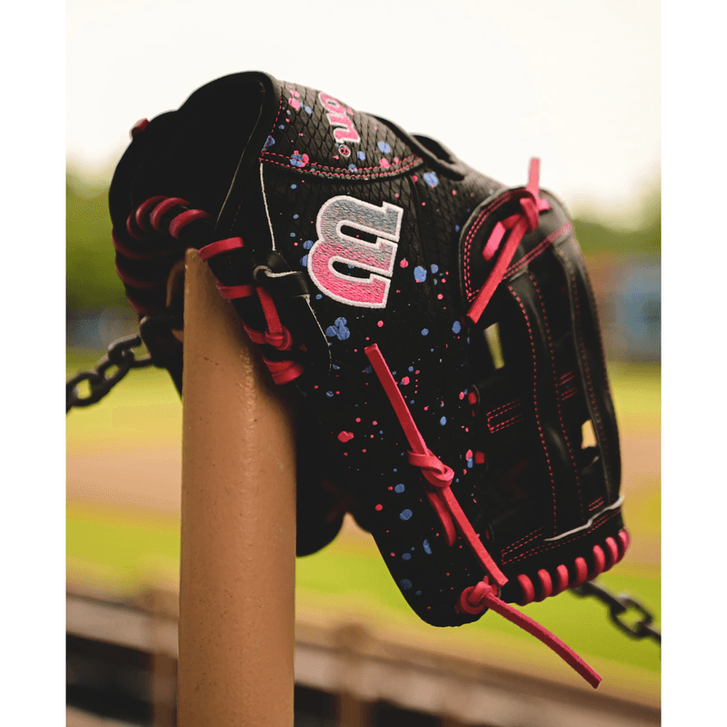 Wilson-Elly-De-La-Cruz-A2000-EDLC44-GM-Infield-Baseball-Glove-Fall-2024-Black---Splatter-SuperSkin---Pink