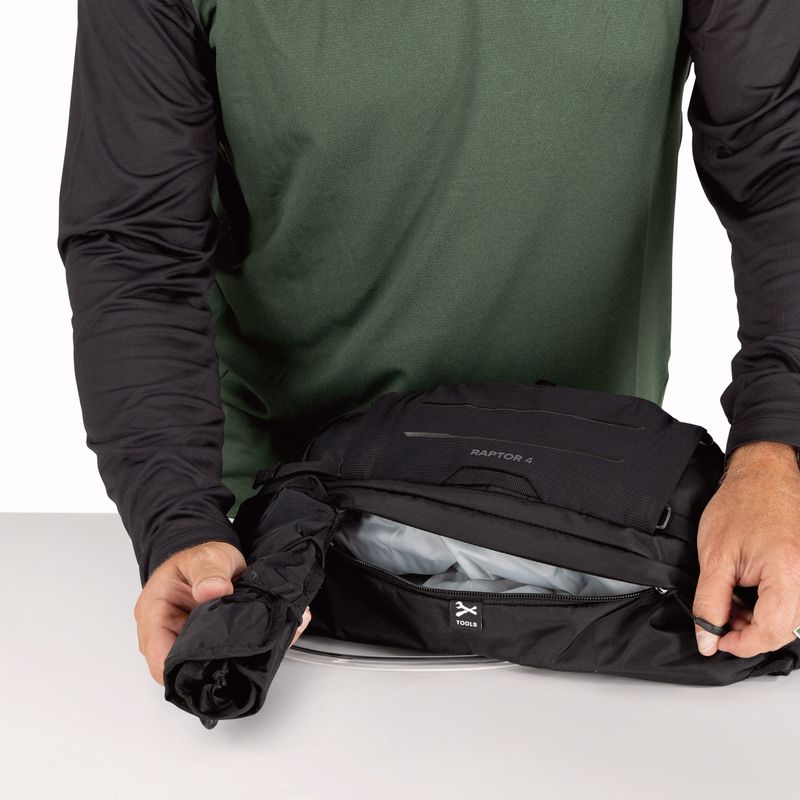 Osprey-Raptor-4L-Hydration-Pack-Black